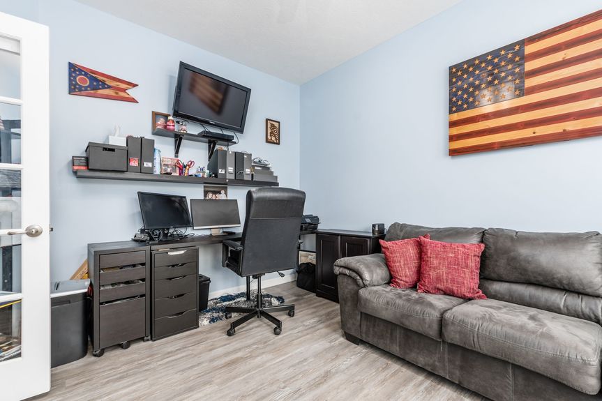 014_OM- 2028 Pine Hills Dr113