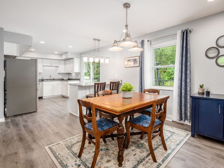 015_- 2165 Welsh Hills NE 024