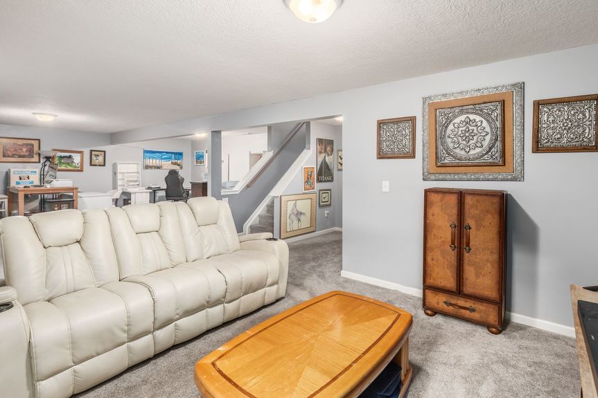 015_ Dr Delaware OH 43015 USA