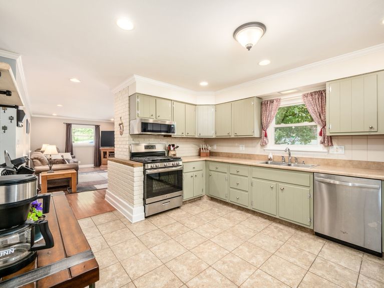 015_c80_C &#8211; 1246 Pembroke 038