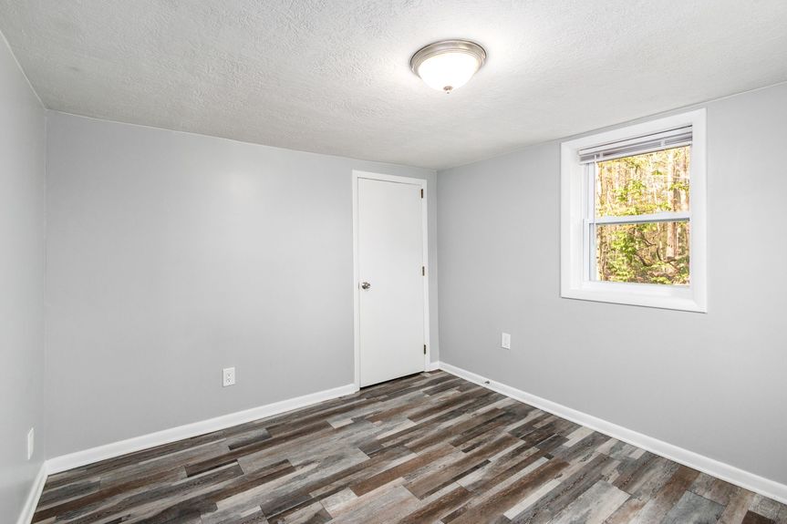 016_385b015b_E Bennington-017