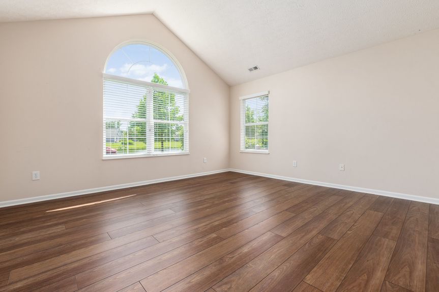 016_r New Albany OH 43054 USA