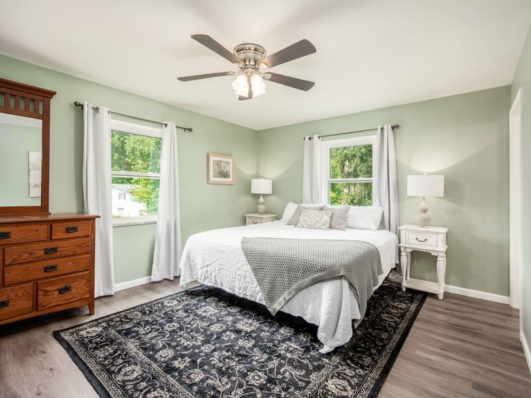 017_- 2165 Welsh Hills NE 056