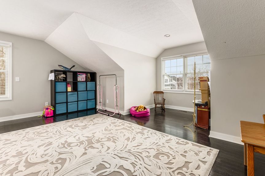 017_426 Crestview Woods Dr083