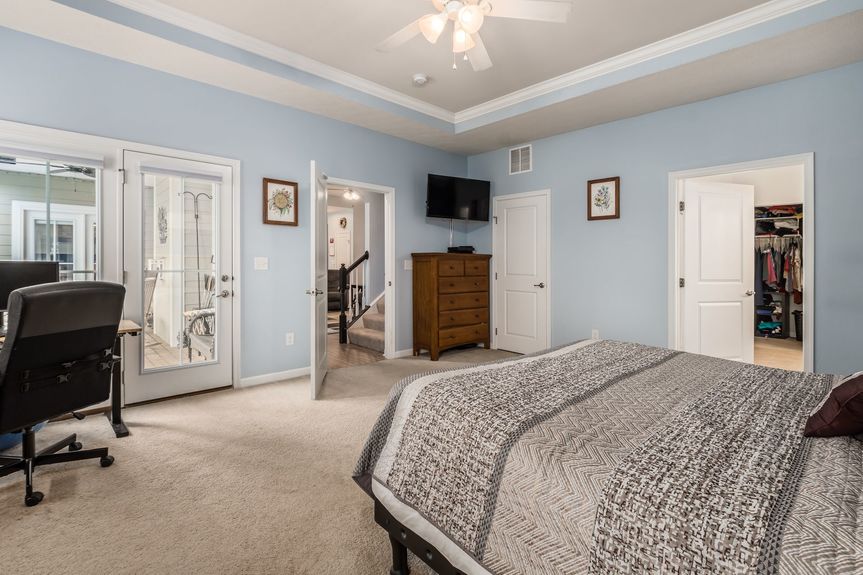 017_OM- 2028 Pine Hills Dr060