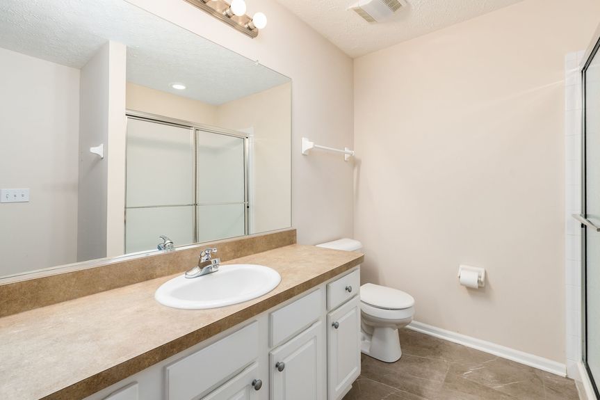 017_r New Albany OH 43054 USA