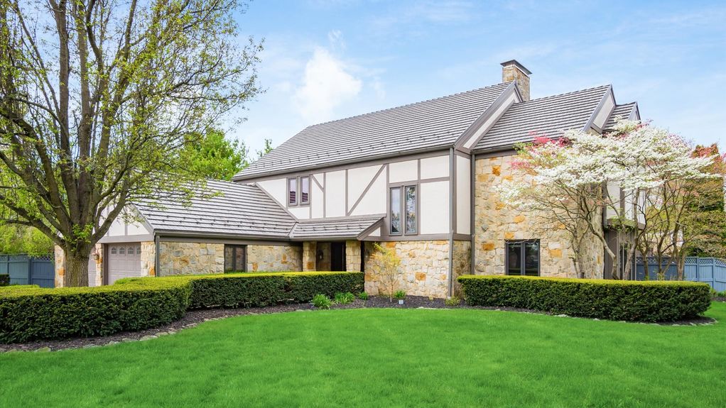 02-z 175 Stanwick Ct005