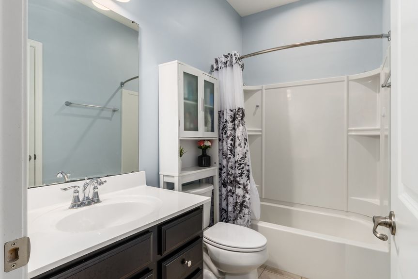 021_OM- 2028 Pine Hills Dr001