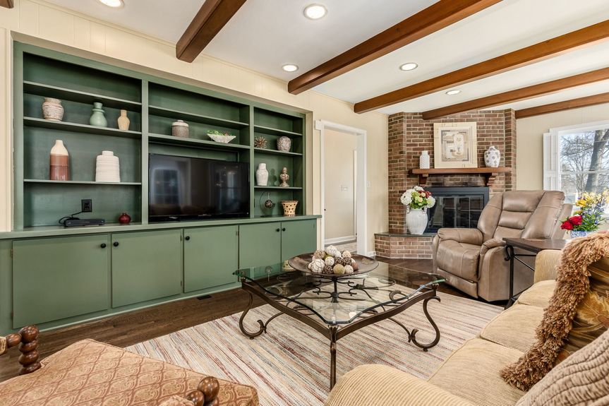 022_85_i 88 N 33rd Street 078