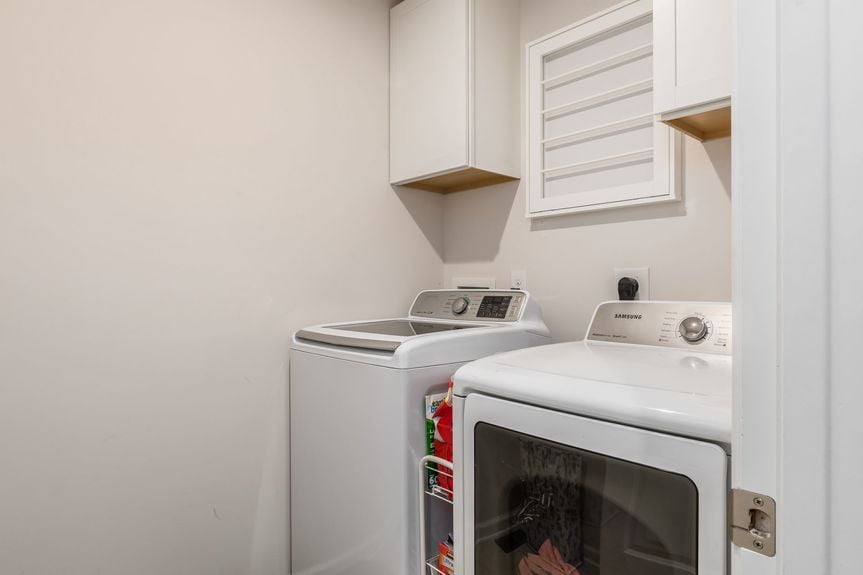 022_OM- 2028 Pine Hills Dr015