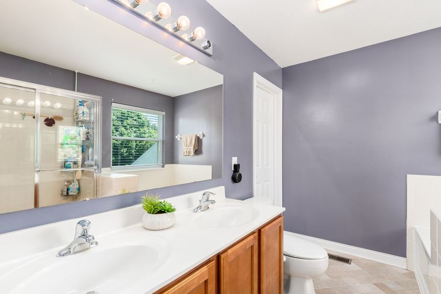 023_ Newark OH 43055 USA101