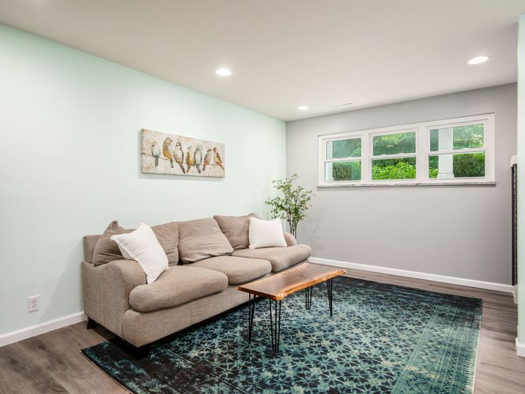 025_- 2165 Welsh Hills NE 069