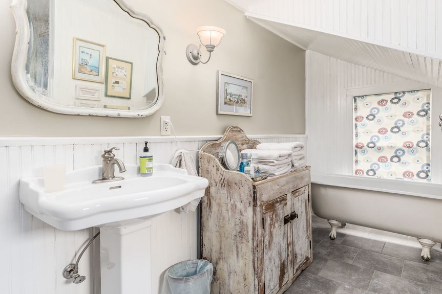 025_e4b1_OM- 301 Clouse Ln075