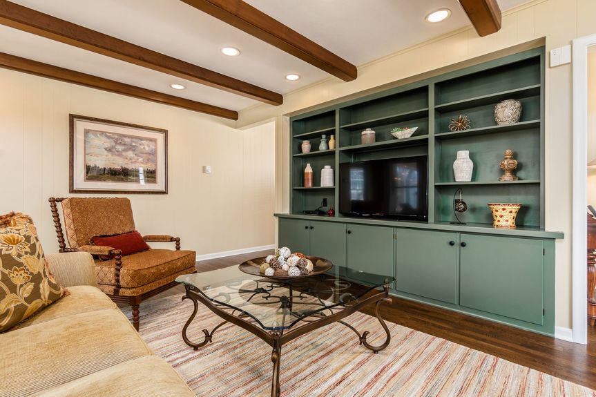 025_ee_i 88 N 33rd Street 084