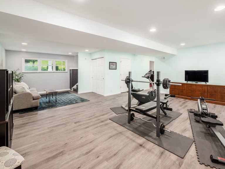 026_- 2165 Welsh Hills NE 078