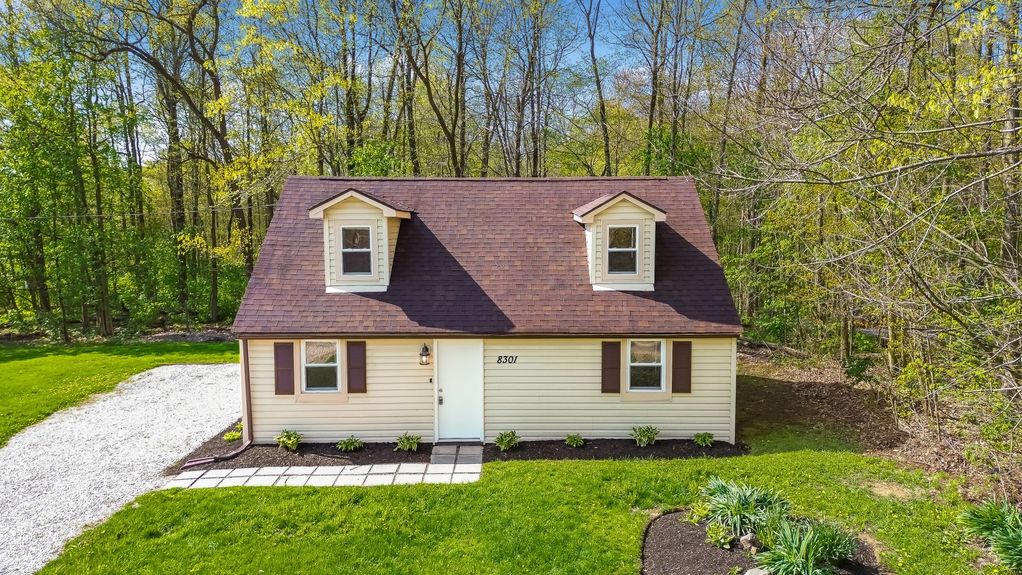 027_9e9e1a9b_E Bennington-074