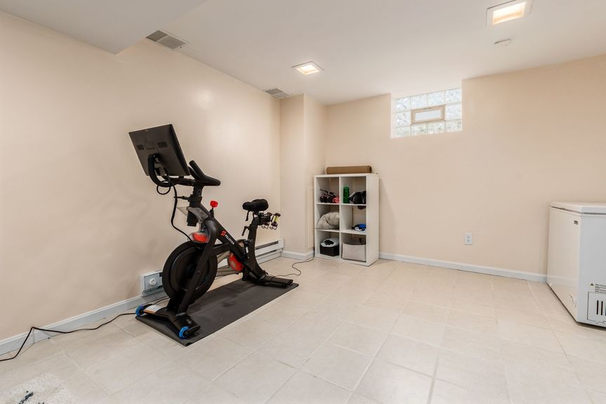 027_ Newark OH 43055 USA064