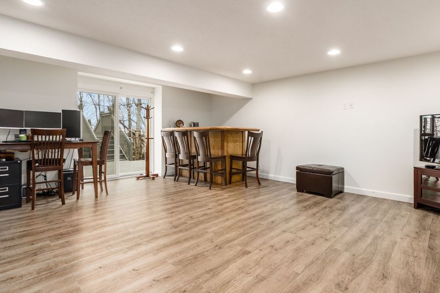 028_426 Crestview Woods Dr149