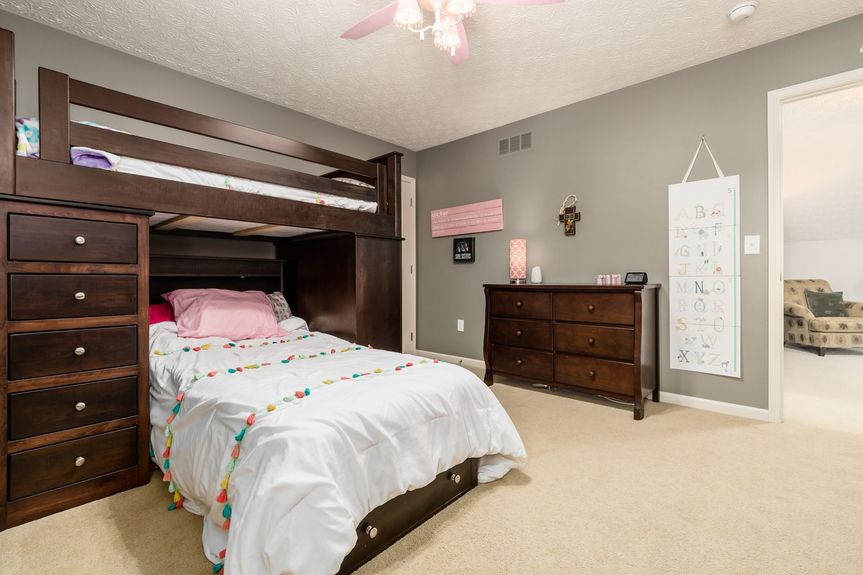 029_ Newark OH 43055 USA115