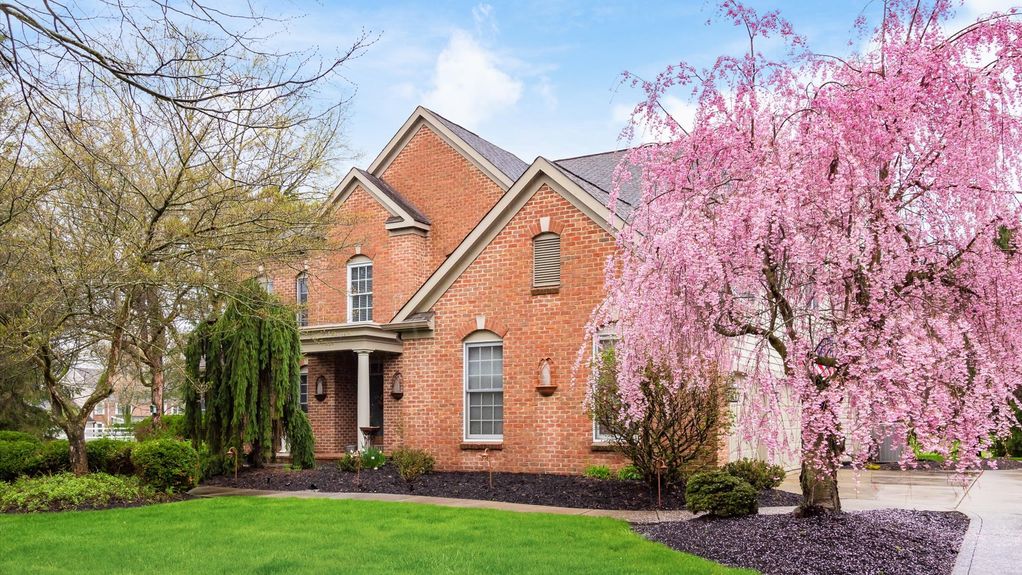 03-z 111 N Galway Dr191