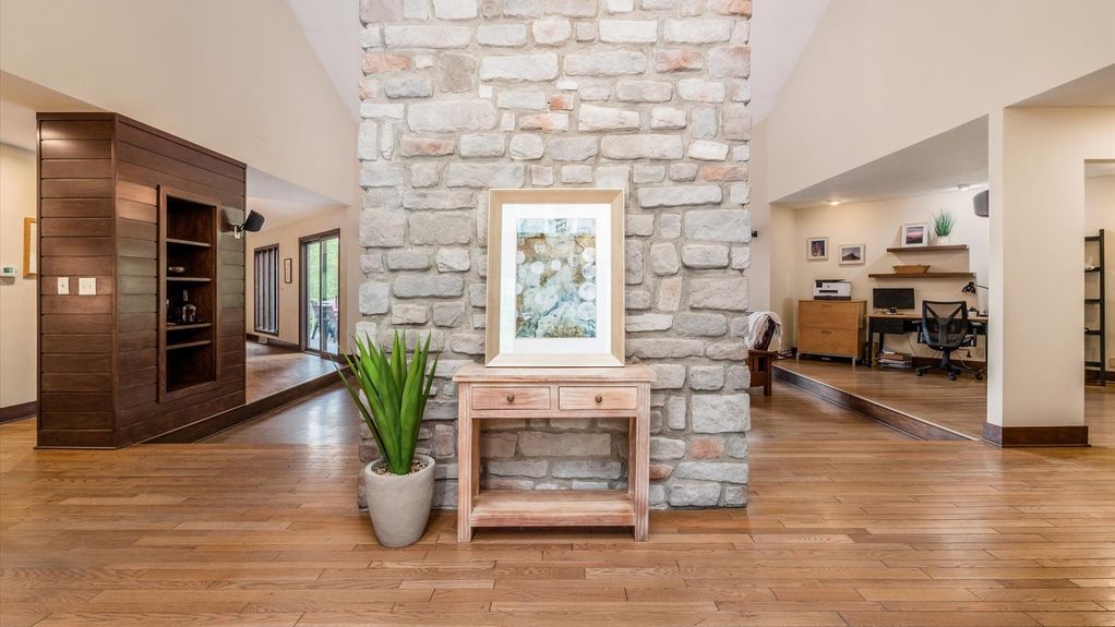 03-z 140 Pembroke Ln016