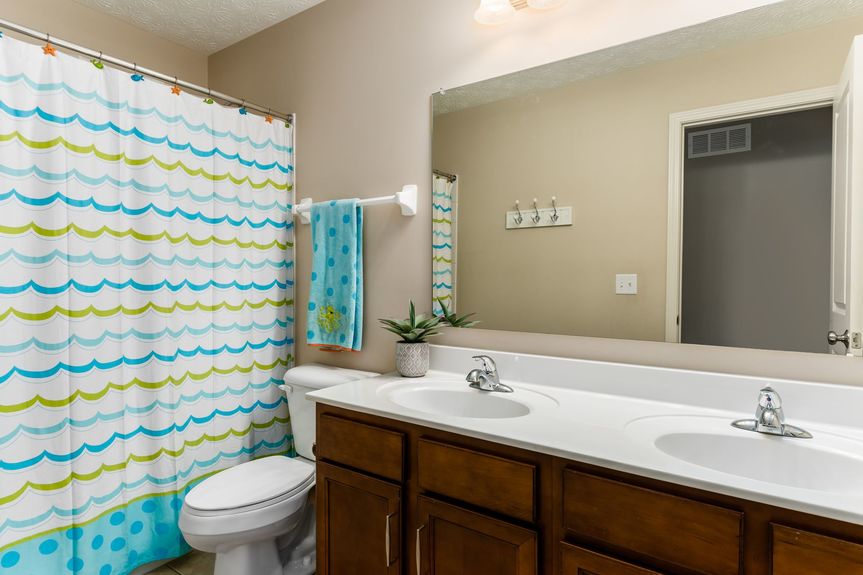 030_ Newark OH 43055 USA117