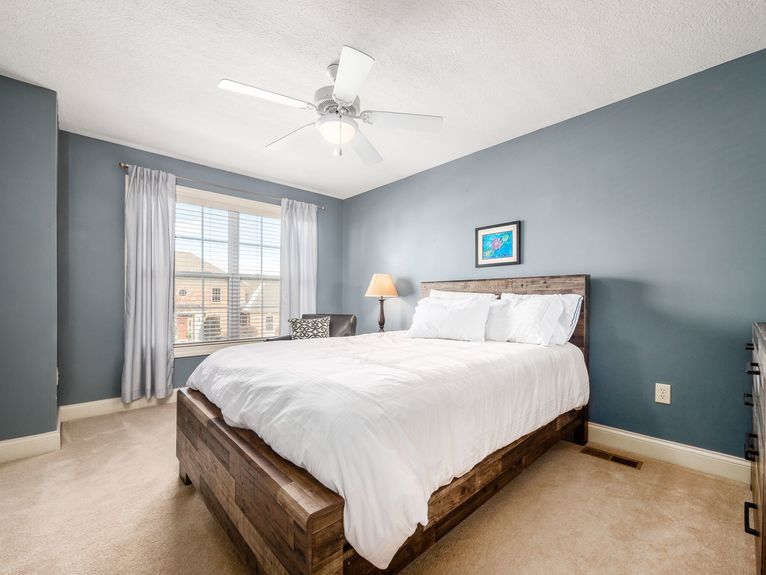 031_ 8693 Belworth Square 124