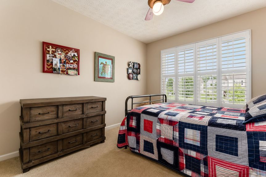 031_ Newark OH 43055 USA120