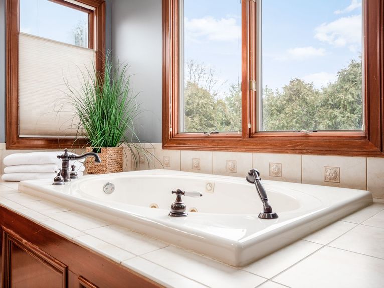 032_6b_C &#8211; 13290 Wellesley098