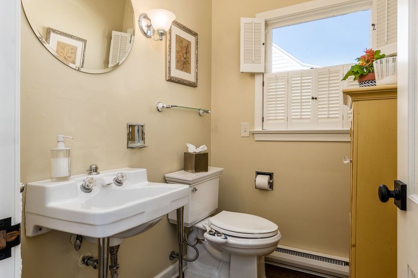 032_79_i 88 N 33rd Street 061