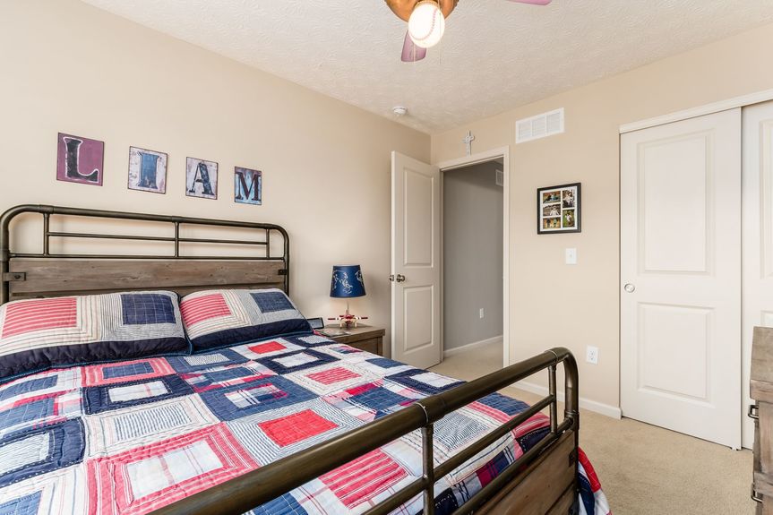 032_ Newark OH 43055 USA124