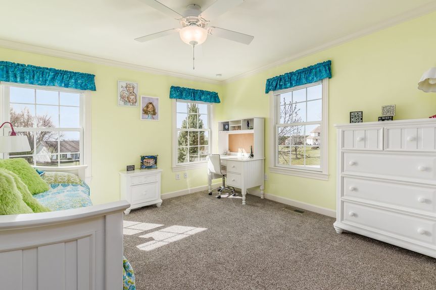 033_2_OM- 20 Gristmill Cir115