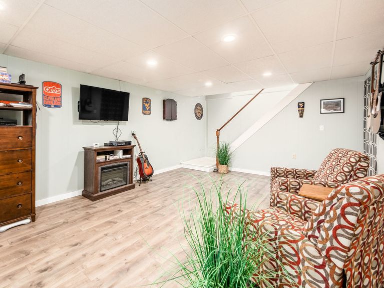 033_9ab_C &#8211; 1246 Pembroke 062