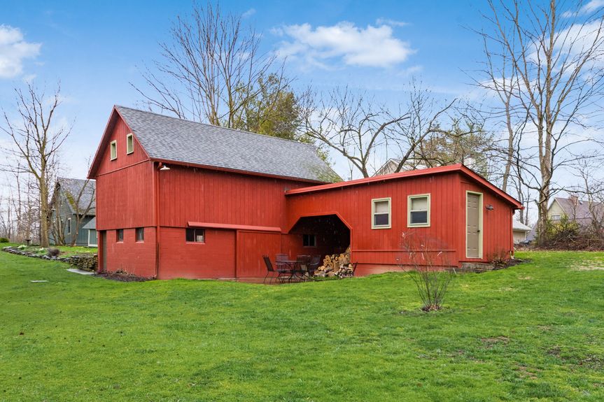 037_469f_OM- 301 Clouse Ln146