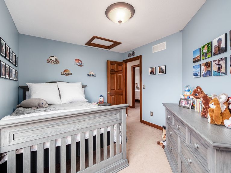 037_70_C &#8211; 13290 Wellesley115