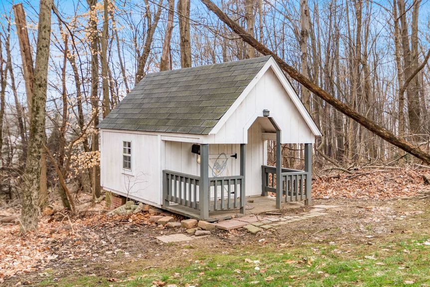 038_426 Crestview Woods Dr169