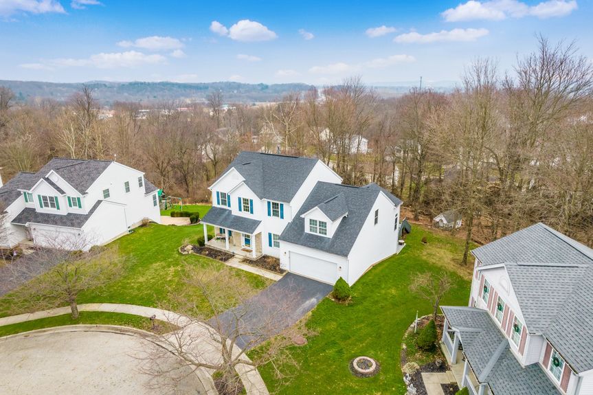 039_426 Crestview Woods Dr184