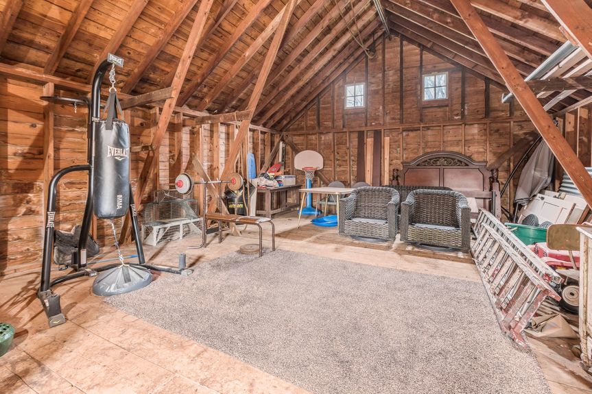 039_65f3_OM- 301 Clouse Ln127