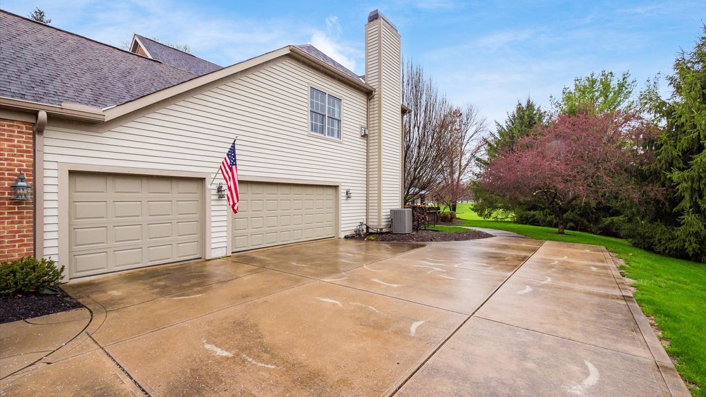 04-z 111 N Galway Dr192