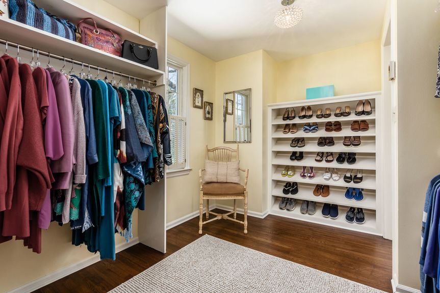 040_81_i 88 N 33rd Street 137