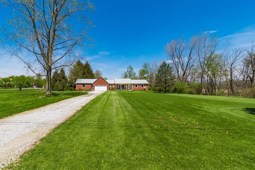 040_NW Johnstown OH 43031 USA