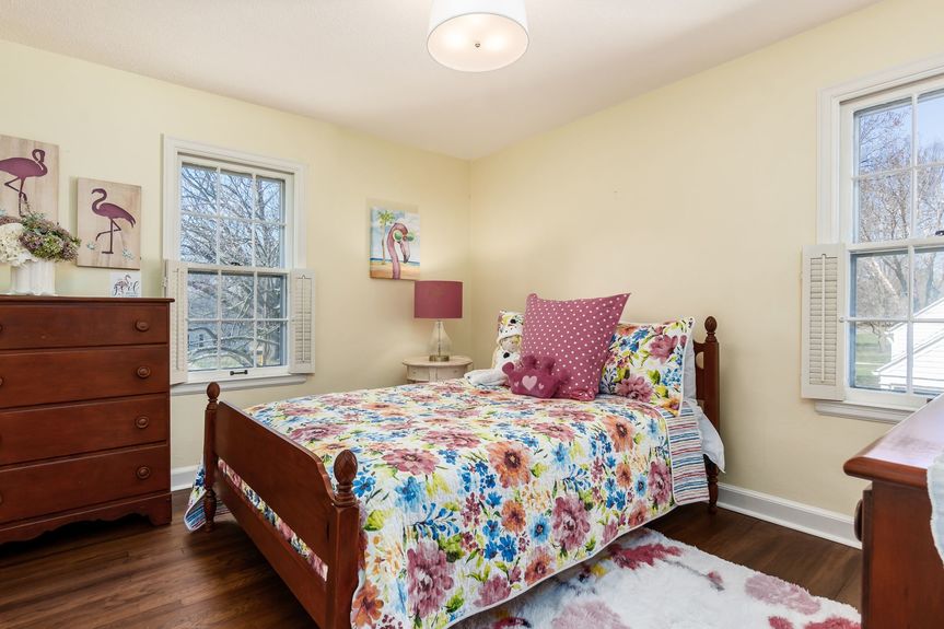 046_b3_i 88 N 33rd Street 173