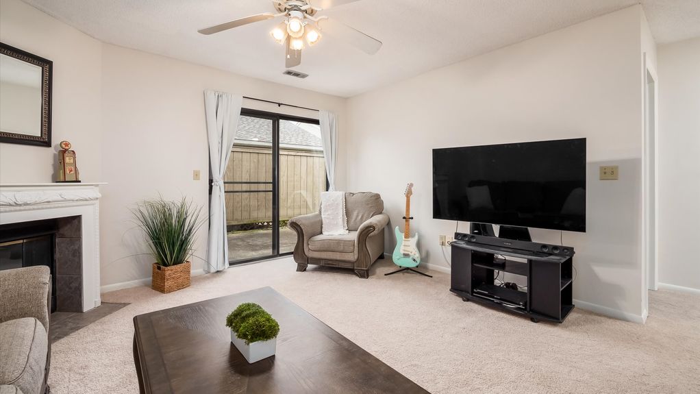 05-z 107 Belmont Ave031