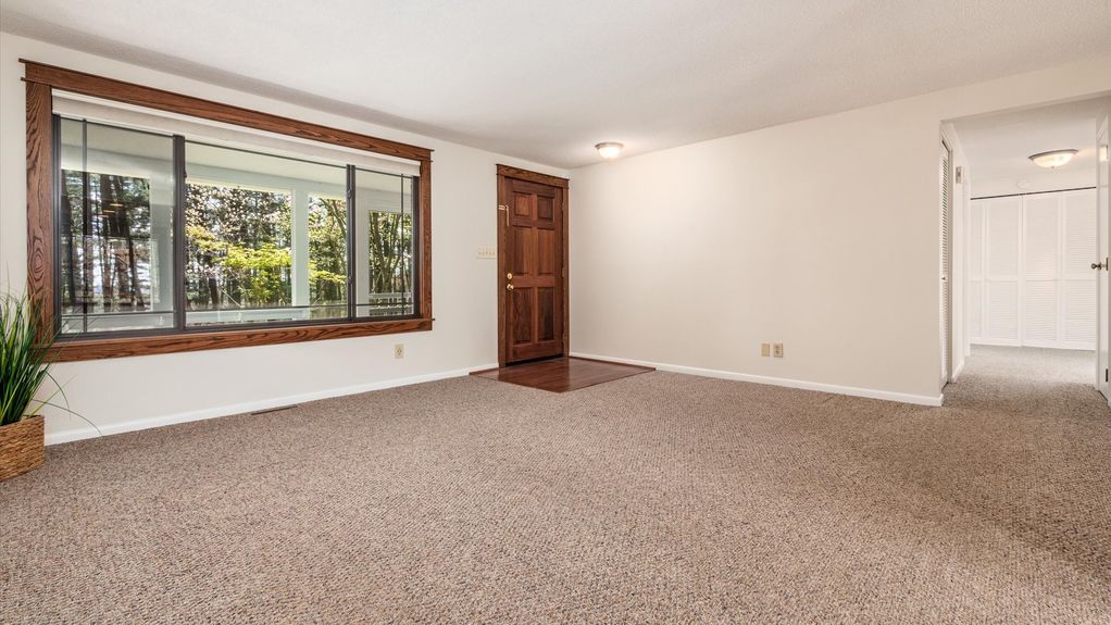 05-z 1625 Welsh Hills Rd NE007