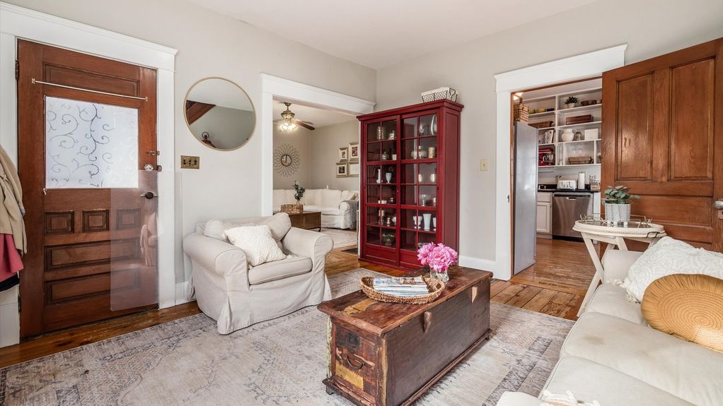 05-z 209 N Granger St007