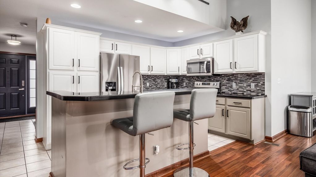 05-z 653 Concord Village007