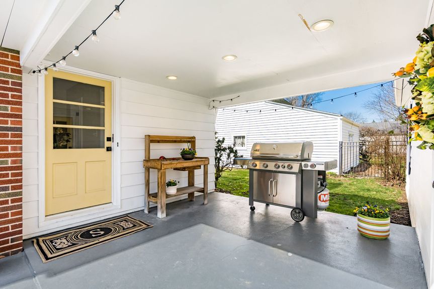 053__i 88 N 33rd Street 196-2