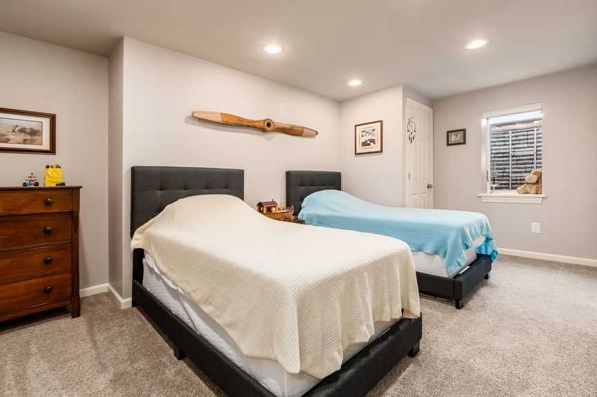 056_1_OM- 20 Gristmill Cir178