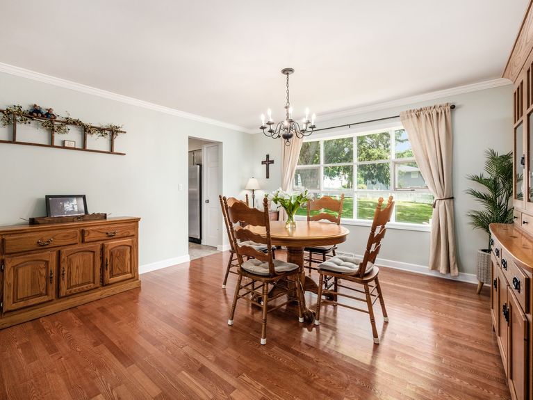 056_5d5_C &#8211; 1246 Pembroke 024