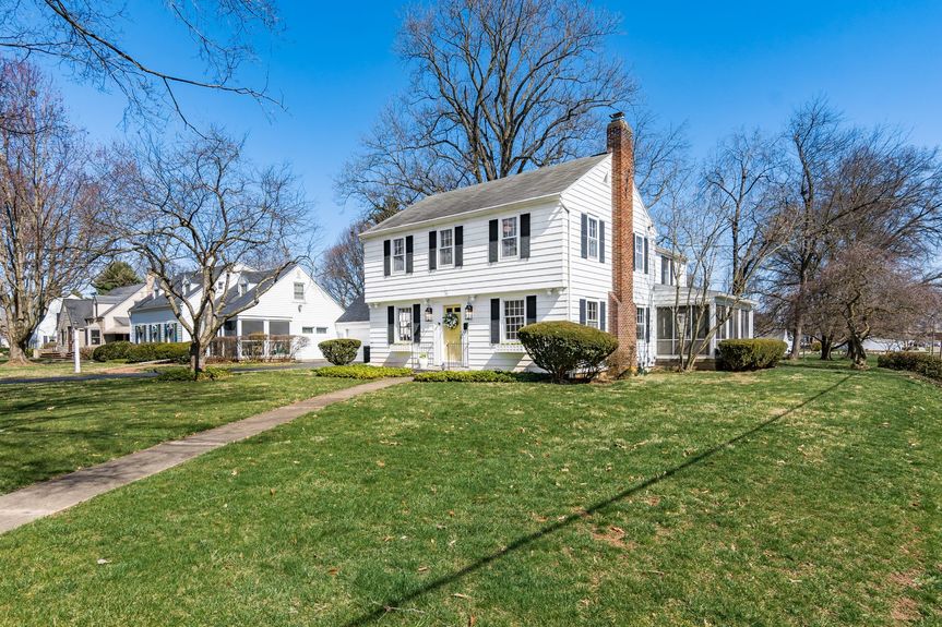 059__i 88 N 33rd Street 207-2